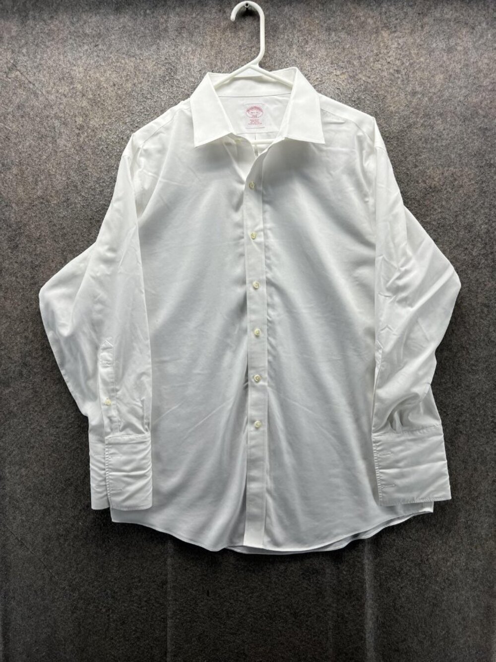 Brooks Brothers Dress Shirt Mens 16.5 32/33 White Regular Non Iron 100% Cotton